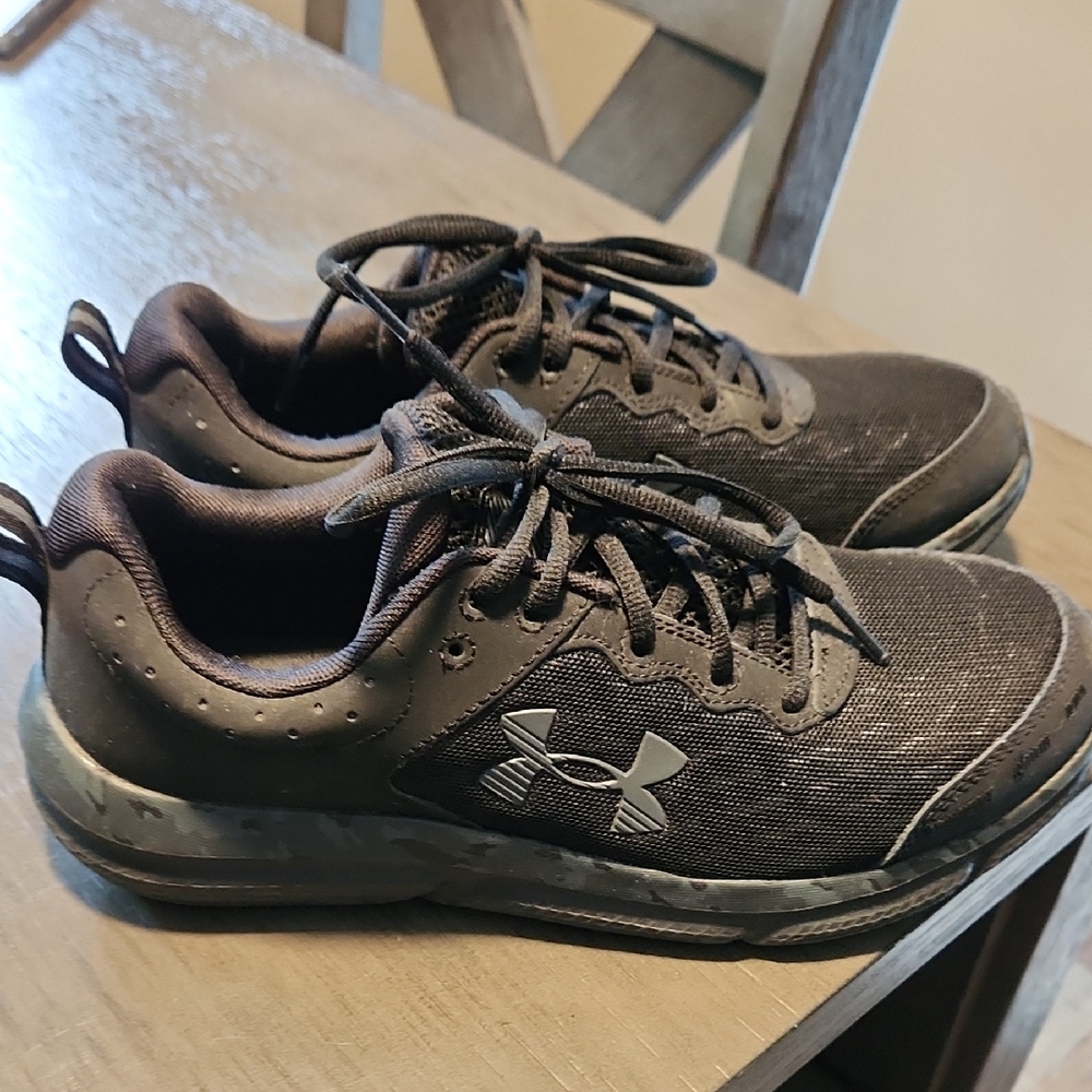Under Armour Black Athletic Shoes